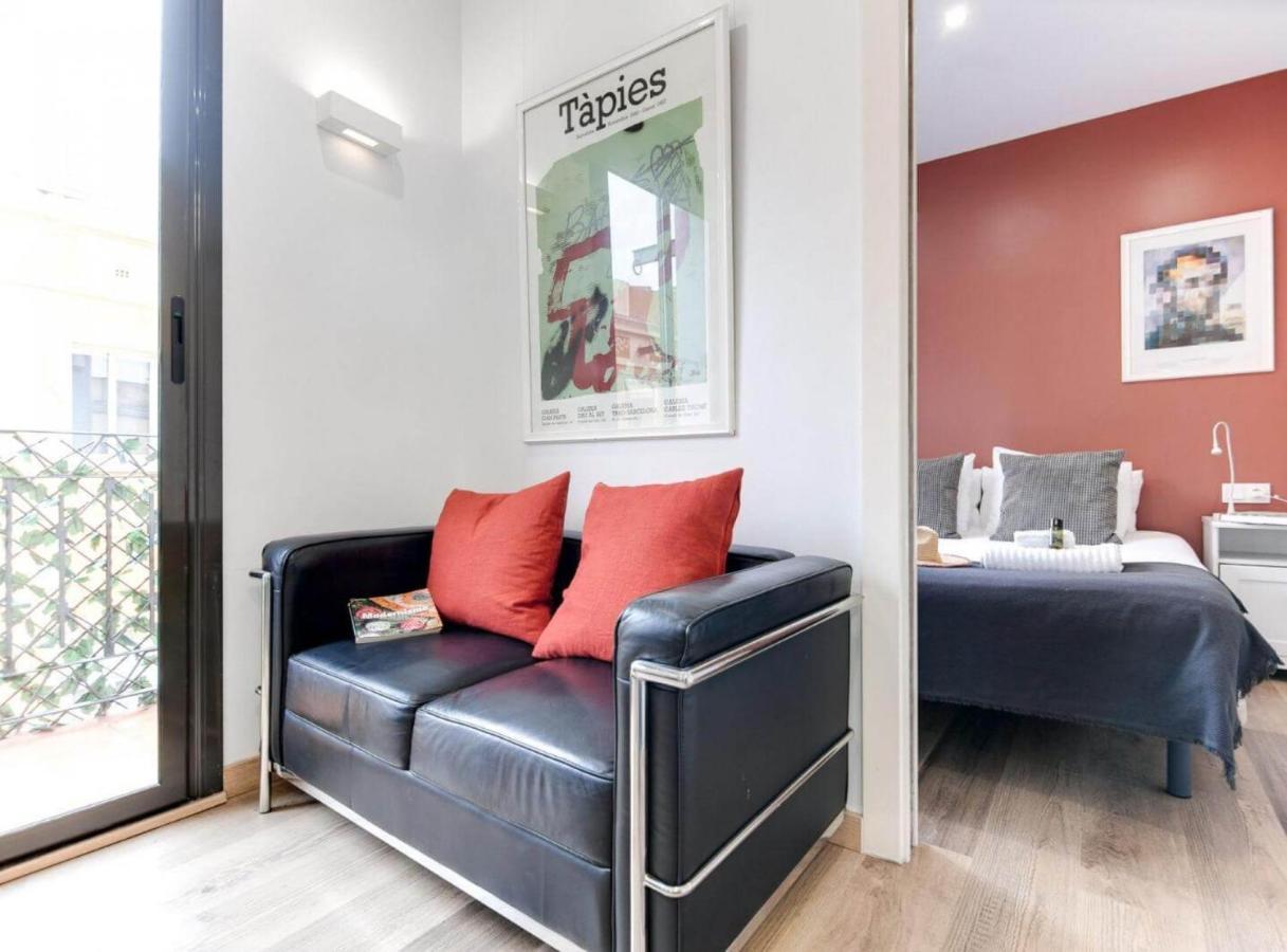 City&Beach Apartments 3 In City Center Barcelona Bagian luar foto