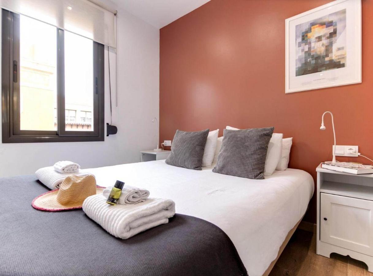 City&Beach Apartments 3 In City Center Barcelona Bagian luar foto