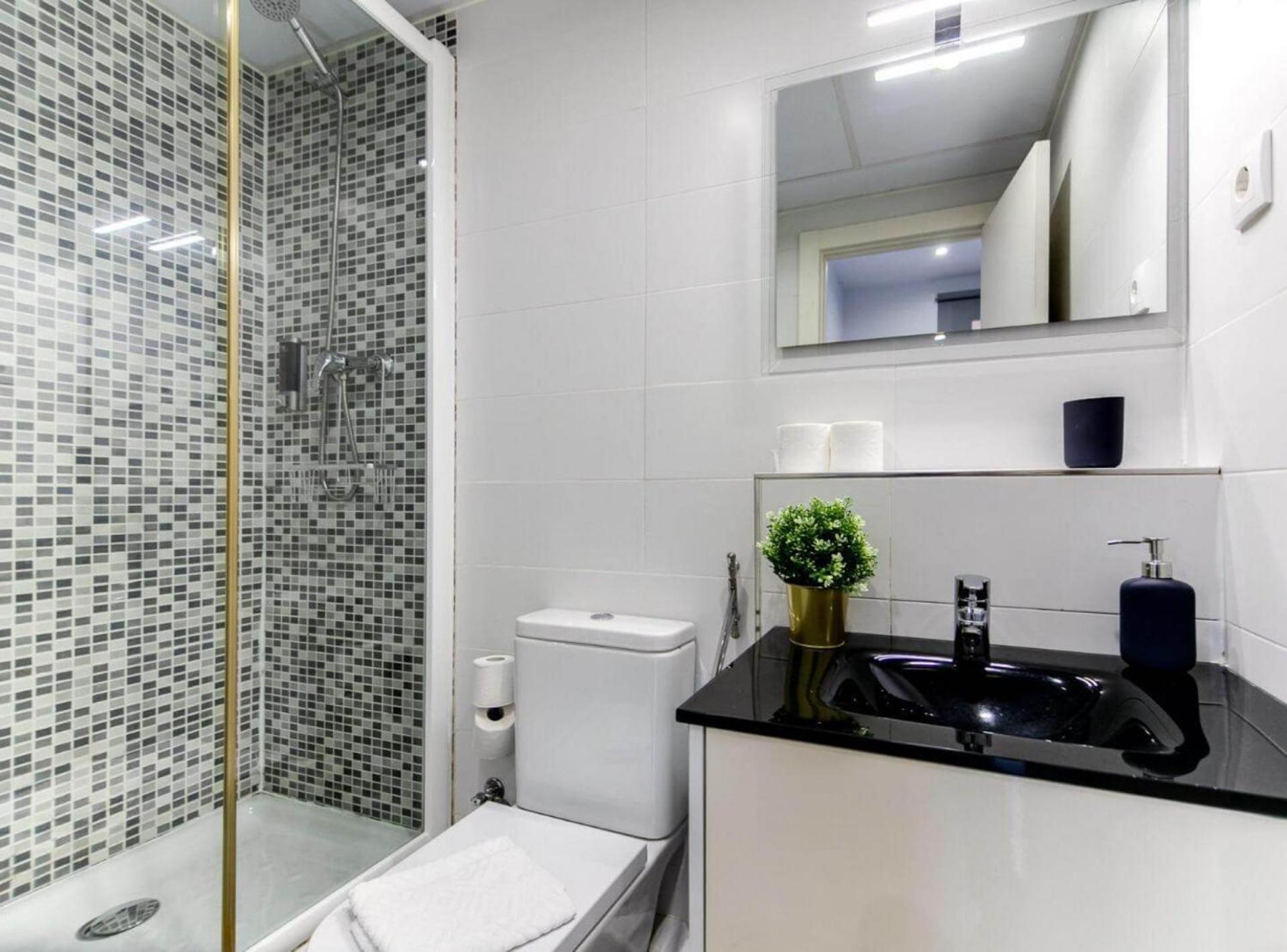 City&Beach Apartments 3 In City Center Barcelona Bagian luar foto